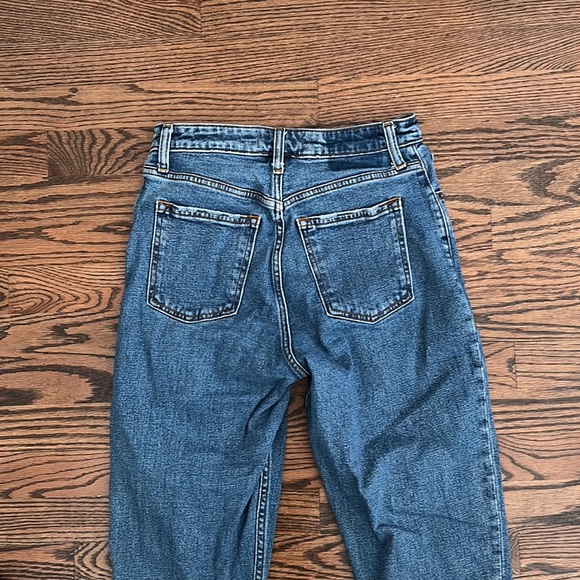 〰️ abercrombie high rise curve love mom jean - Picture 7 of 9